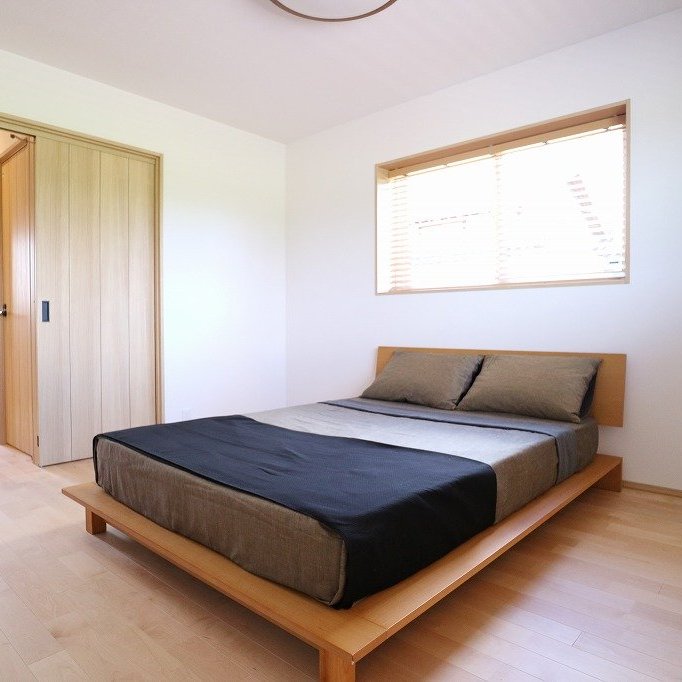 TAKANOSUの平屋＋α。1階の寝室。